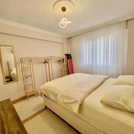 Comfy With Garden, Family Friendly In Lägenhet Fethiye