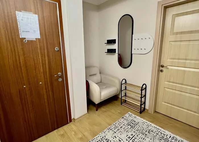 Comfy With Garden, Family Friendly In Lägenhet Fethiye