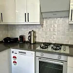 Διαμέρισμα Comfy With Garden, Family Friendly In Φετιγιέ