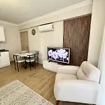 Comfy With Garden, Family Friendly In *