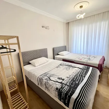 Comfy With Garden, Family Friendly In フェティエ